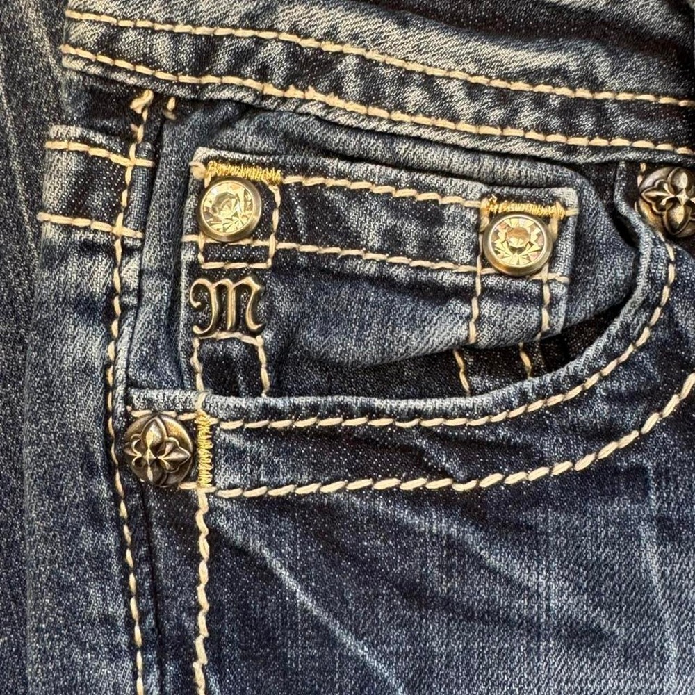 Miss Me Low Rise Bootcut Jeans - Picture 5 of 7